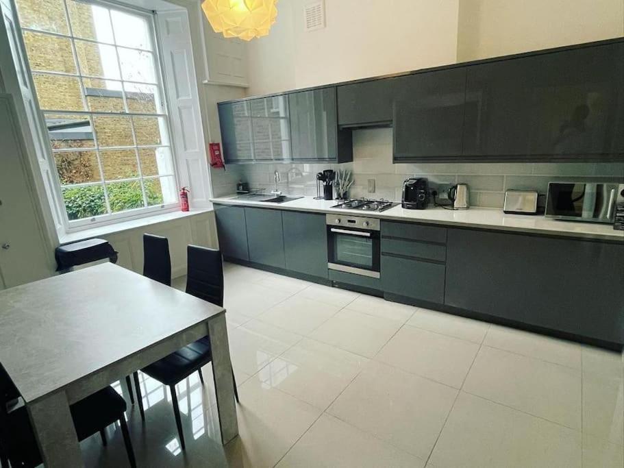 Luxury 2 Bed Flat In Inslington Apartment ลอนดอน ภายนอก รูปภาพ